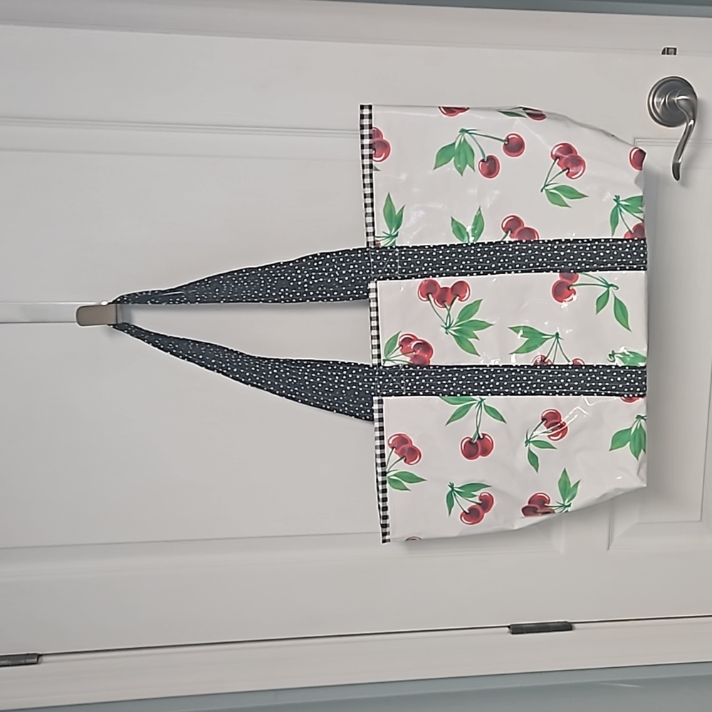OILCLOTH Market Tote Reversible Bag Checks & Cherries Black White Red Utility